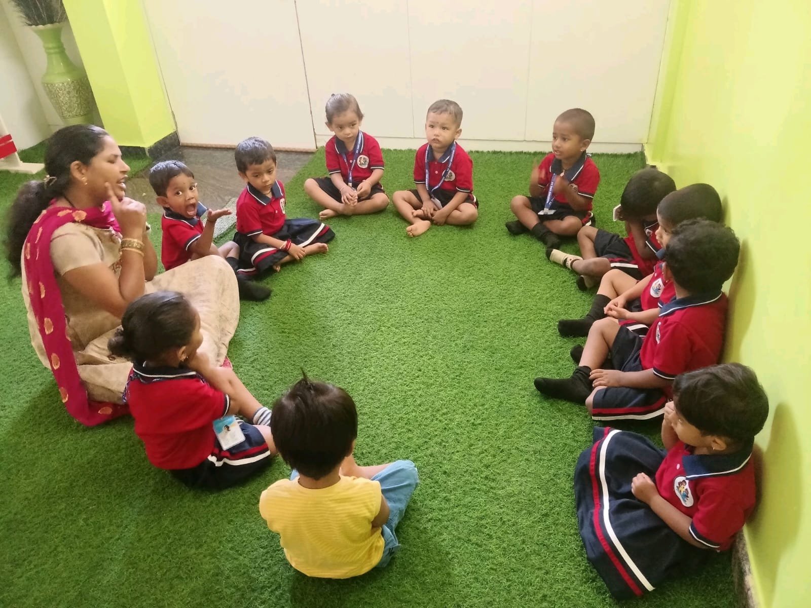 Play Group - Photo 1