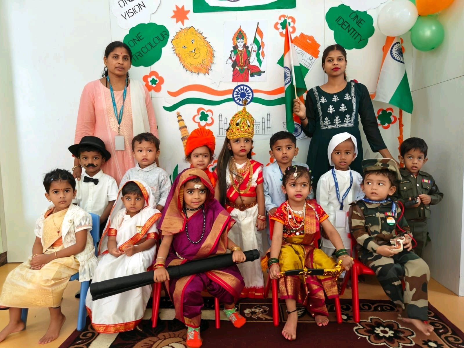 Play Group - Photo 3
